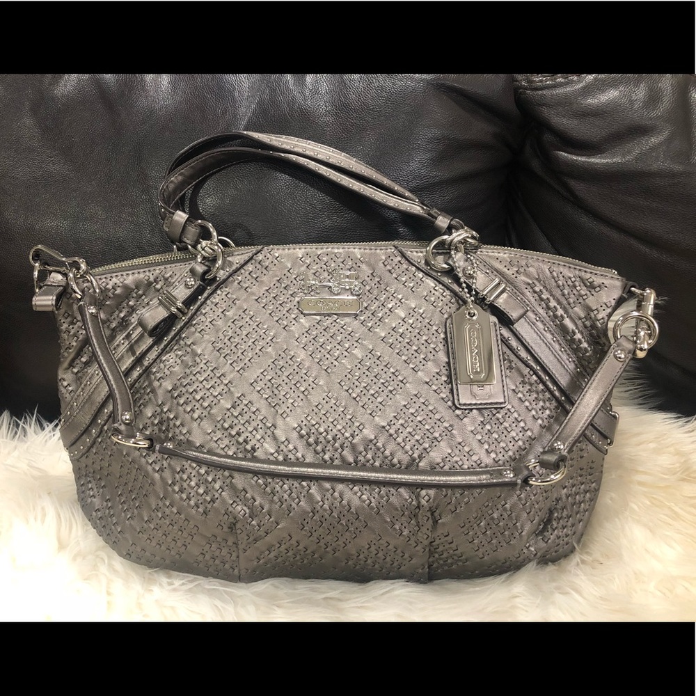 💯Authentic COACH satchel 😍